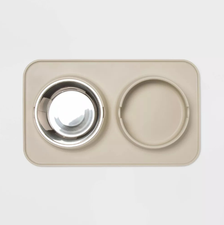 Non-Slip Dual-Bowl Pet Feeding Station